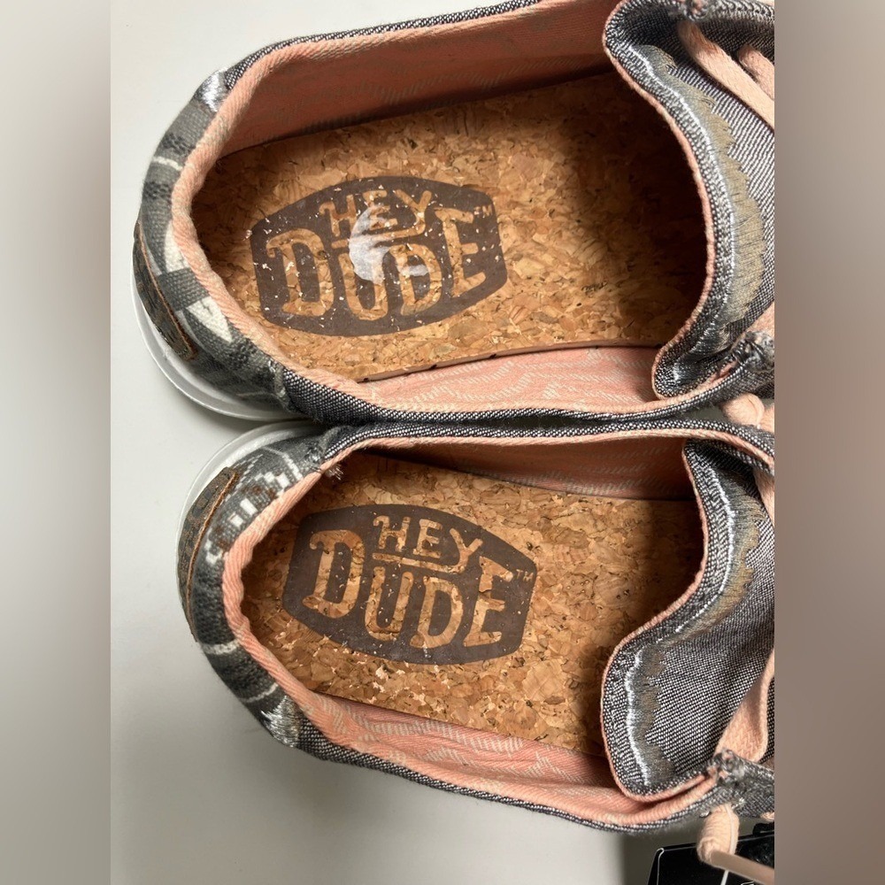 Hey Dude Women's Wendy Boho Embroidered Casual Sneakers from Finish Line size 5 - Picture 2 of 5